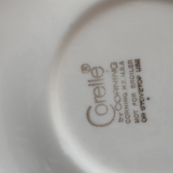 Set of 4 Corelle Corning Ware Cups and Saucers Ribbon Bouquet Pattern - Picture 5 of 7